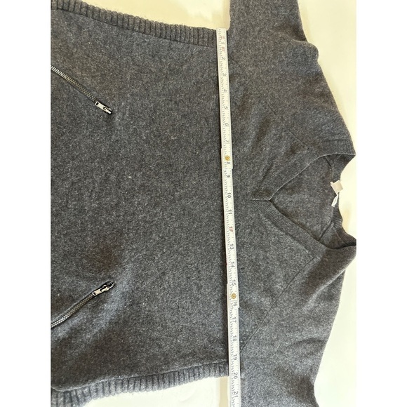 Halogen Wool Cashmere V-Neck Sweater - Picture 11 of 11